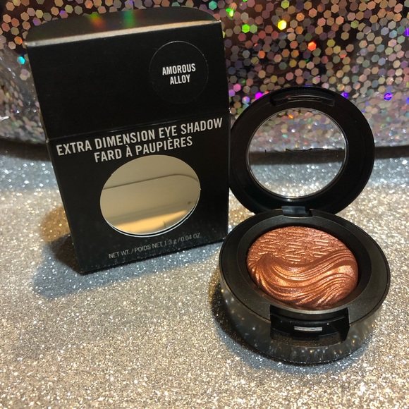 BNIB! MAC Extra Dimension Eyeshadow single in Amorous Alloy - Picture 10 of 10